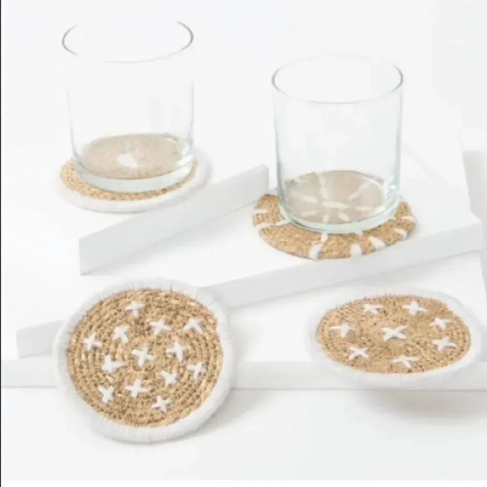 ✨HP✨Bloomingville Round Hand-Embroidered Seagrass✨